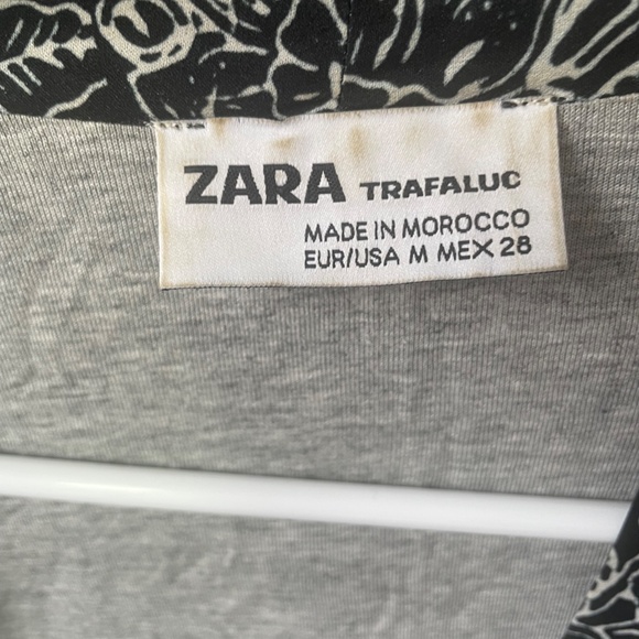 Zara's floral black and white kimono with elastic waist size L - Picture 3 of 6